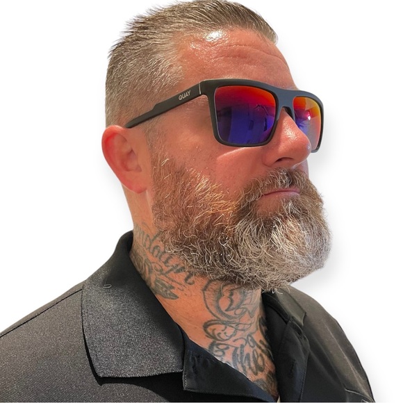 QUAY Let It Run Sunglasses Black Frame Purple Red Yellow Rainbow Lenses Unisex - Picture 4 of 9